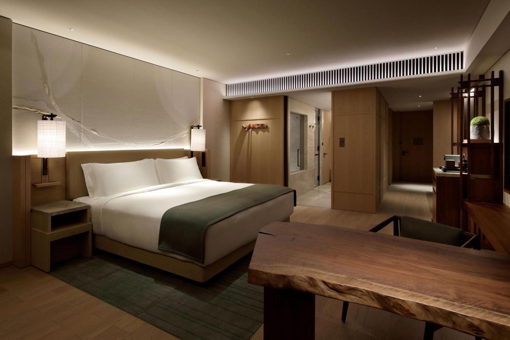 Premier Room (King),1404925787:JPEG
